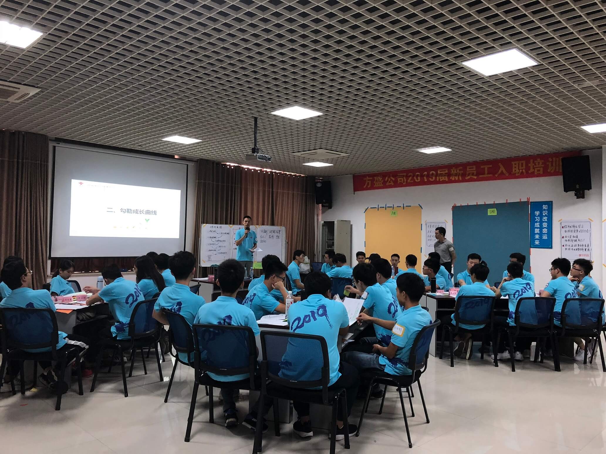 1605837866744421.jpg 發掘內心引力,助推職業起跑 - 副本 (1).jpg