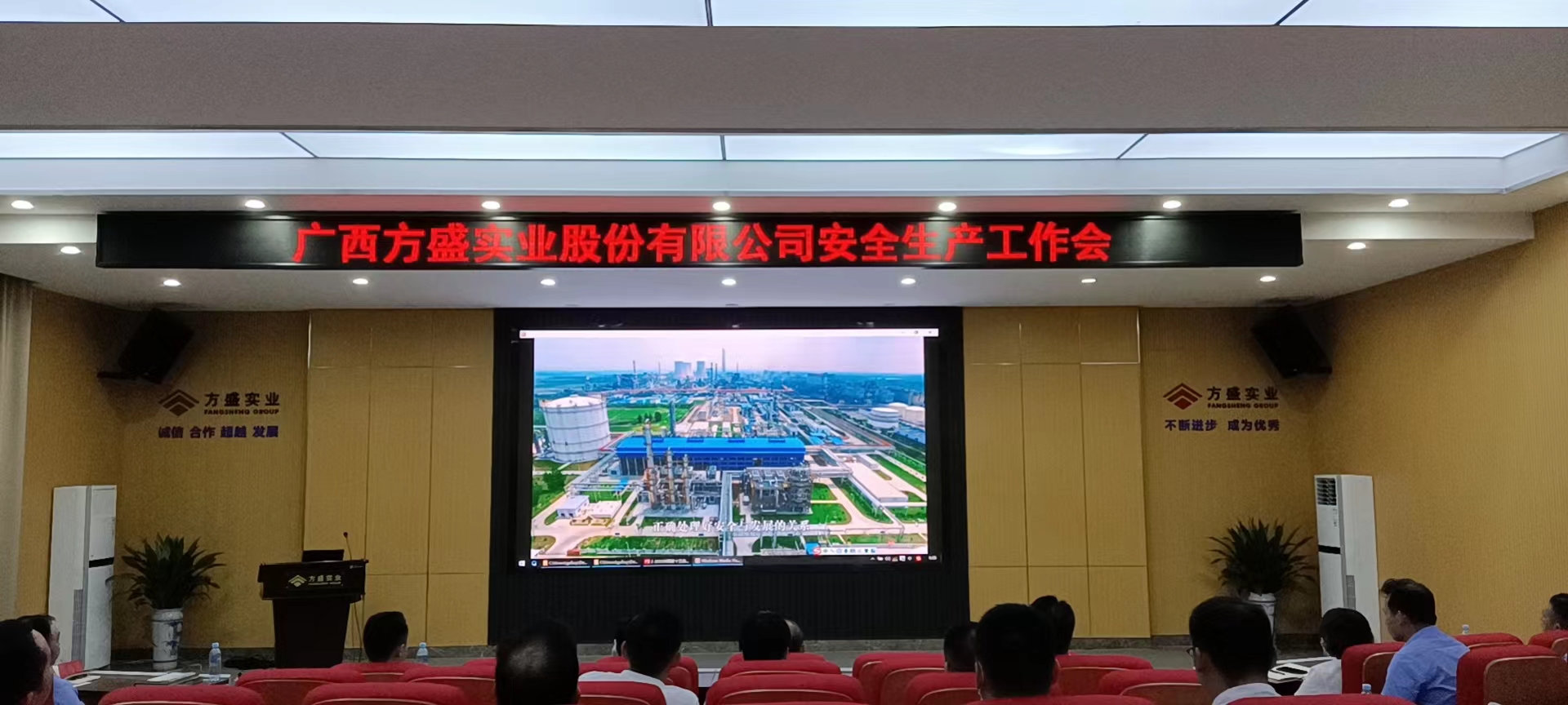 1660028269920698.jpg 25da72f04bea912894add8a4ca5fd2d.jpg